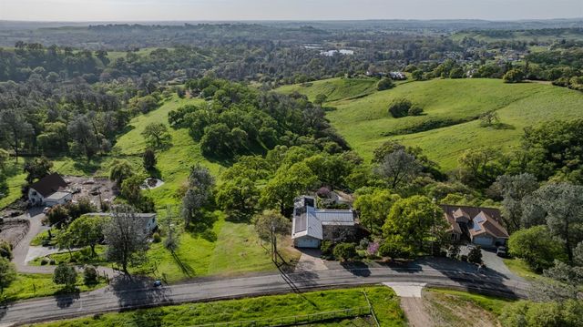 9032 Montero Rd, Valley Springs, CA 95252