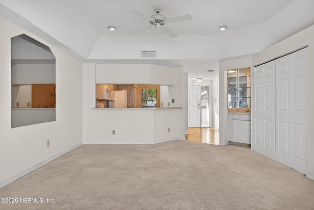 2099 WINTERBOURNE E 302, Orange Park, FL 32073