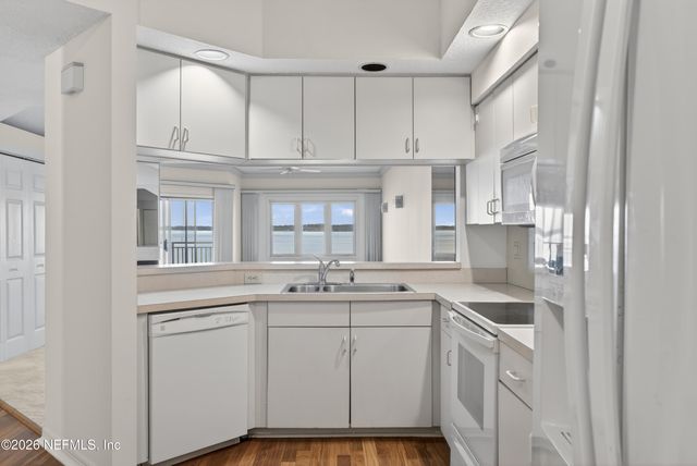 2099 WINTERBOURNE E 302, Orange Park, FL 32073