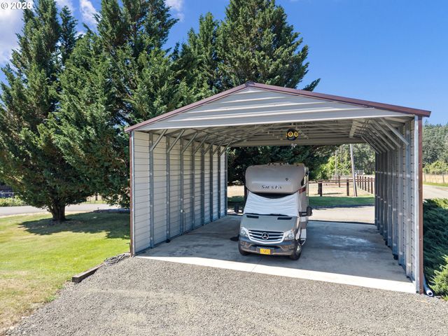 375 ACORN Dr, Roseburg, OR 97470