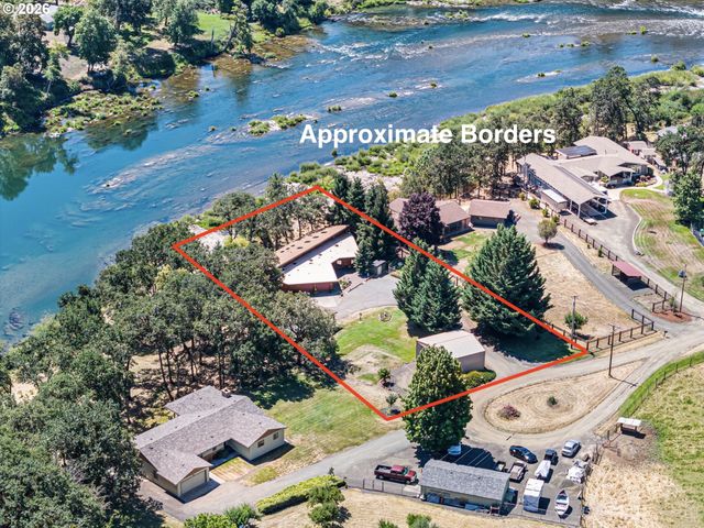 375 ACORN Dr, Roseburg, OR 97470