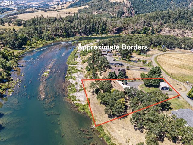 375 ACORN Dr, Roseburg, OR 97470