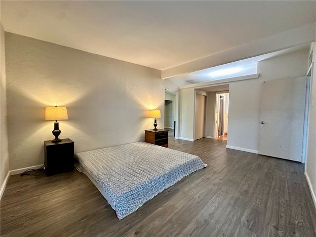 723 Santa Barbara Dr, Kingsville, TX 78363