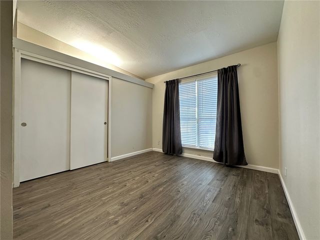 723 Santa Barbara Dr, Kingsville, TX 78363