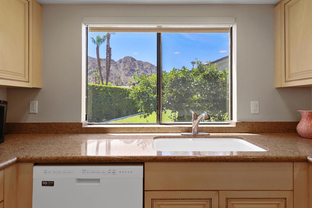Image 17 of property listing at 46516 Arapahoe Drive, Indian Wells, CA 92210