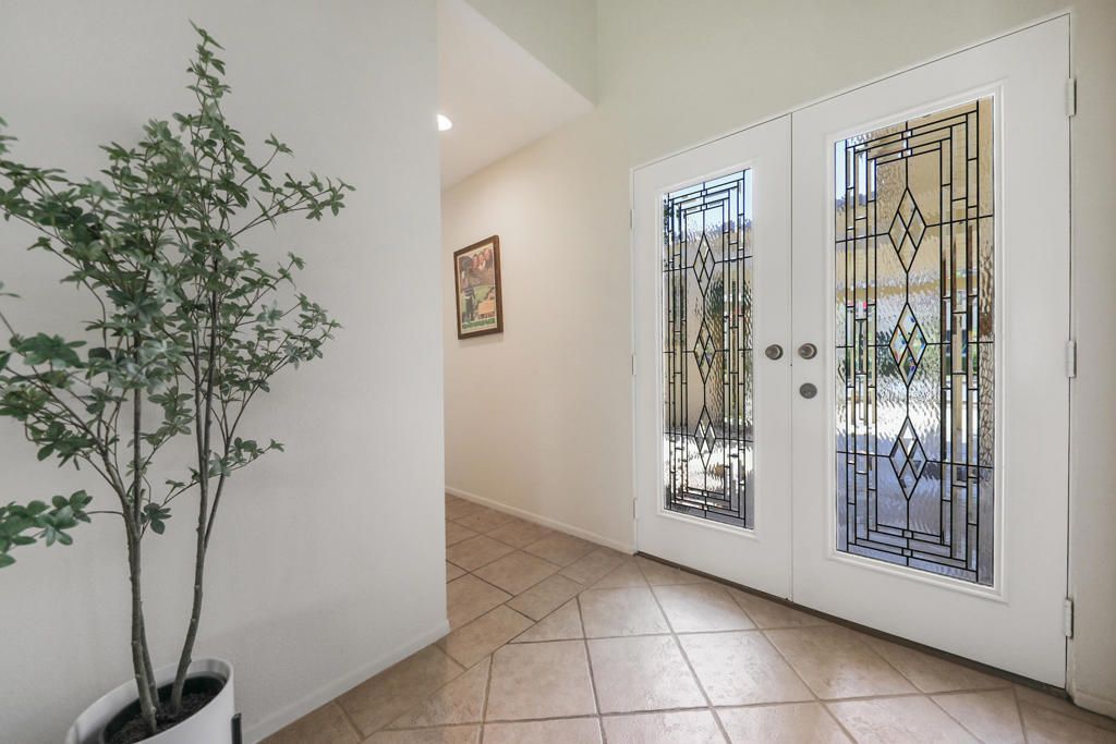 Image 5 of property listing at 46516 Arapahoe Drive, Indian Wells, CA 92210