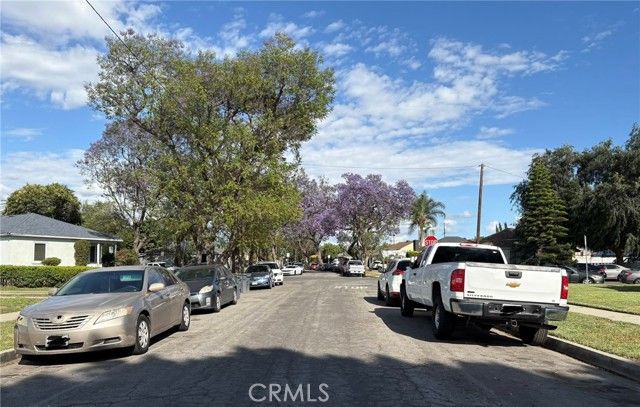 1508 E Queensdale, Compton, CA 90221