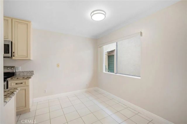 121 Sinclair Avenue 206, Glendale, CA 91206
