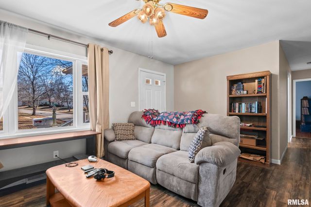 2101 Henley Road, Springfield, IL 62702