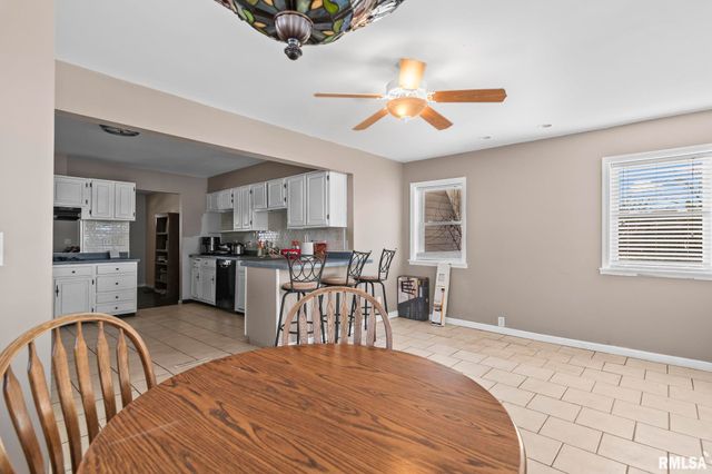 2101 Henley Road, Springfield, IL 62702