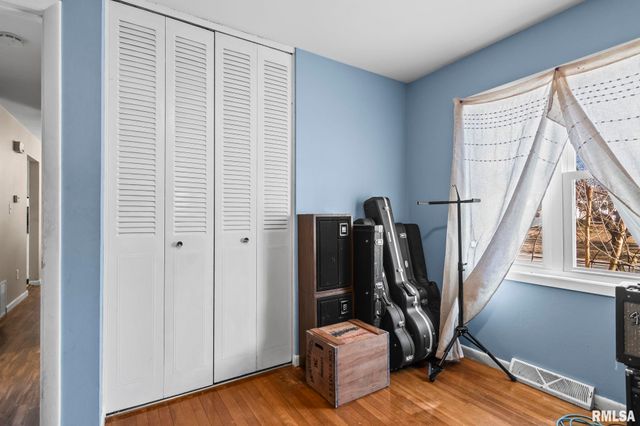 2101 Henley Road, Springfield, IL 62702