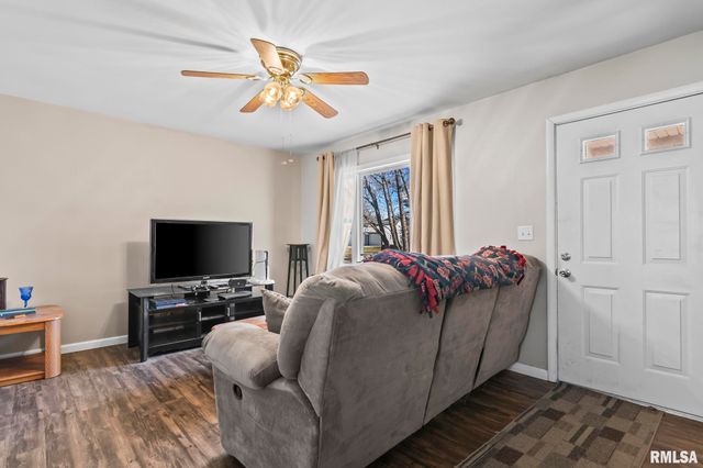 2101 Henley Road, Springfield, IL 62702