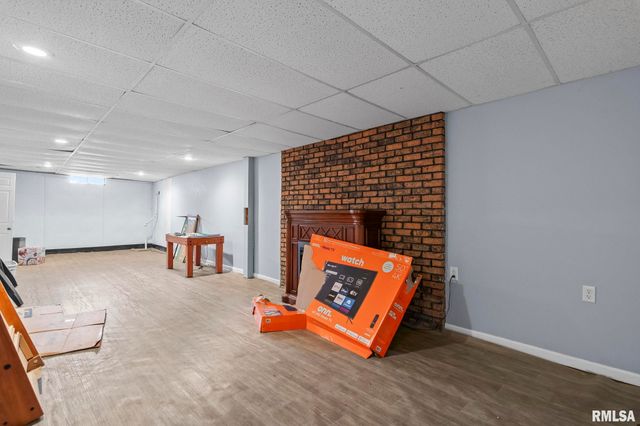 2101 Henley Road, Springfield, IL 62702