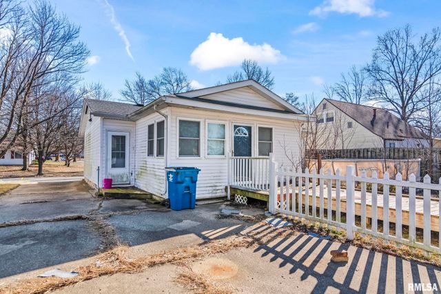 2101 Henley Road, Springfield, IL 62702