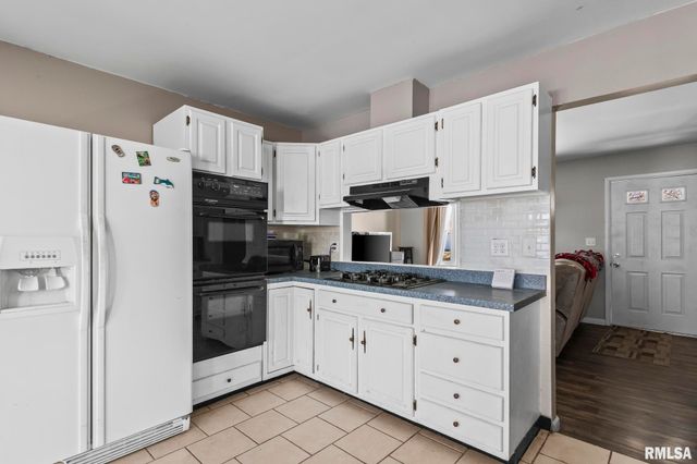 2101 Henley Road, Springfield, IL 62702