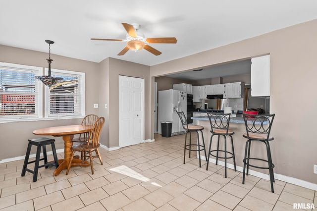 2101 Henley Road, Springfield, IL 62702