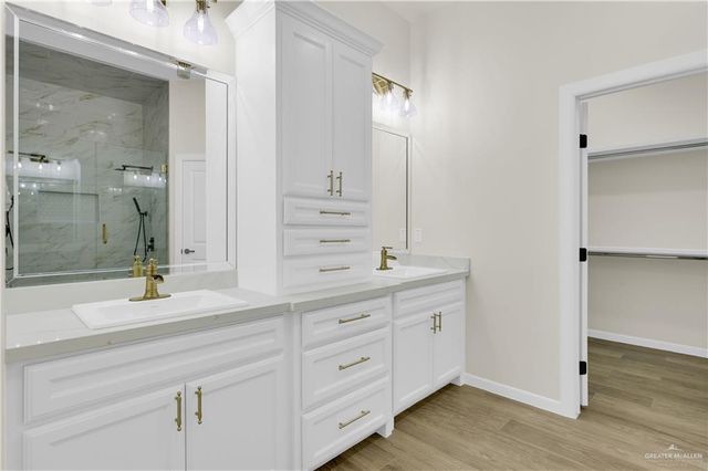 8015 N 48th Lane, Mcallen, TX 78504