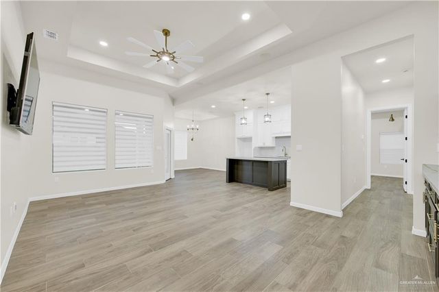 8015 N 48th Lane, Mcallen, TX 78504