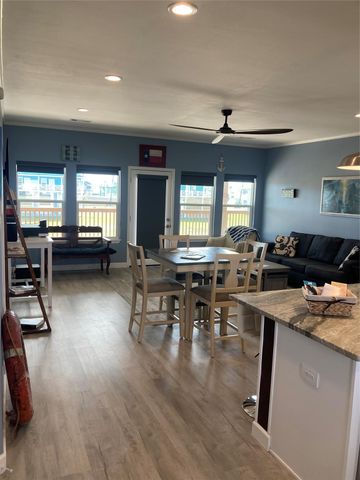 18307 Warrior Road, Galveston, TX 77554