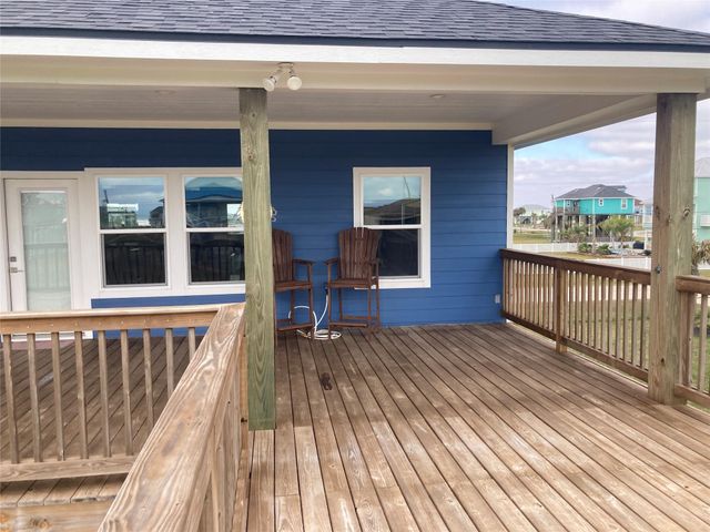 18307 Warrior Road, Galveston, TX 77554