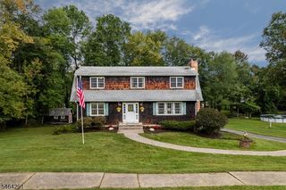 183 Eyland Ave, Roxbury Twp., NJ 07876