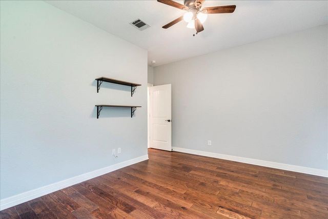 103 Silverstone DR, Georgetown, TX 78633