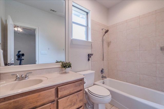 103 Silverstone DR, Georgetown, TX 78633