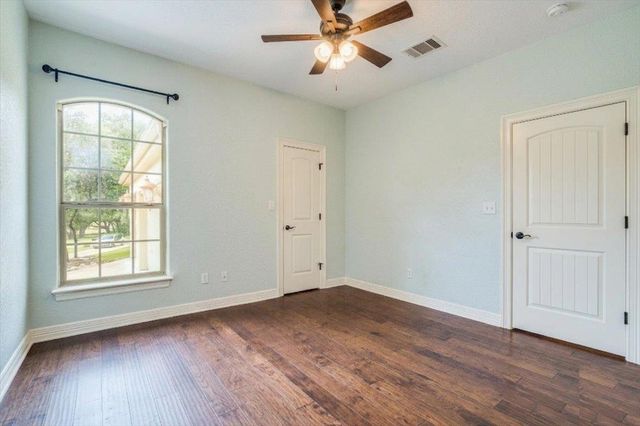 103 Silverstone DR, Georgetown, TX 78633