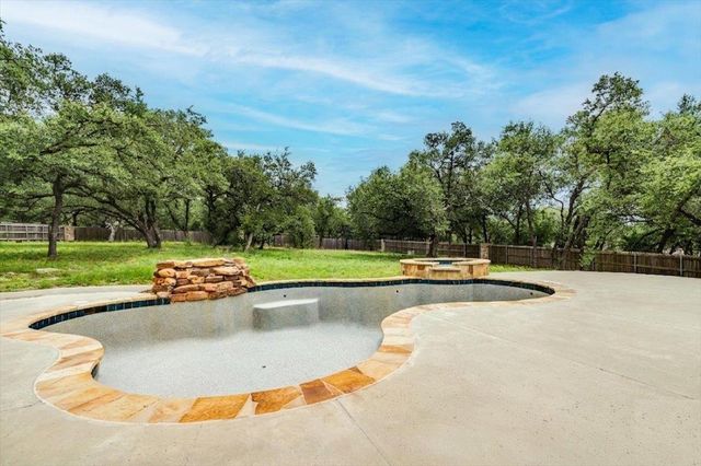 103 Silverstone DR, Georgetown, TX 78633