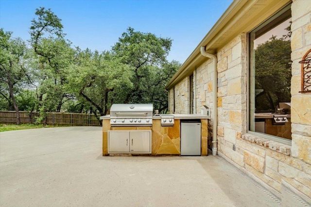 103 Silverstone DR, Georgetown, TX 78633