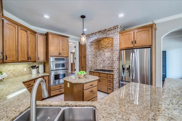 103 Silverstone DR, Georgetown, TX 78633