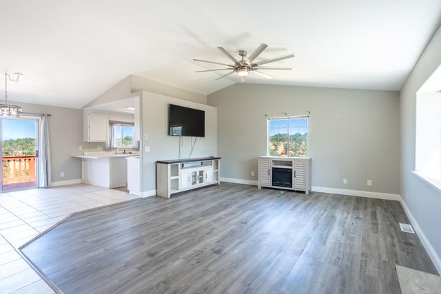 19884 Squaw Place, Cottonwood, CA 96022