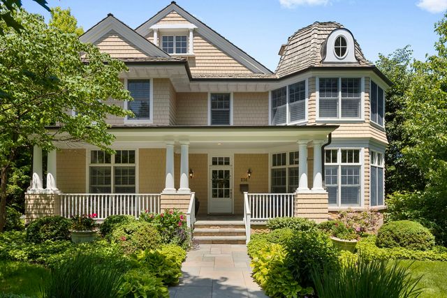 236 E NORTH Avenue, Lake Bluff, IL 60044