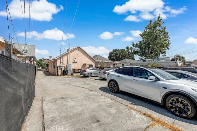 1302 E 48th Place, Los Angeles, CA 90011
