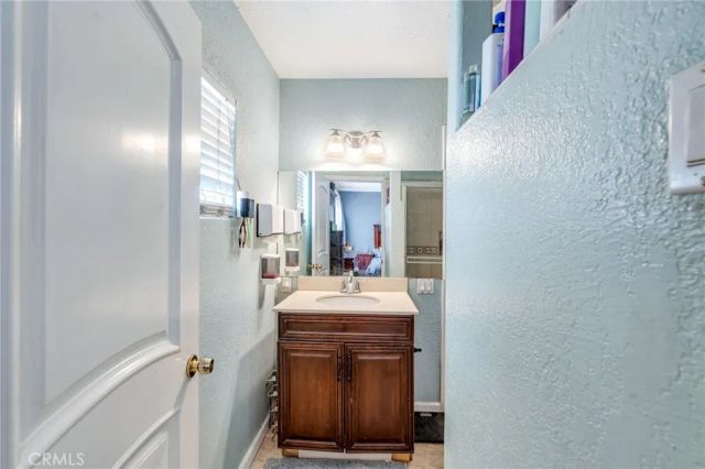 1302 E 48th Place, Los Angeles, CA 90011