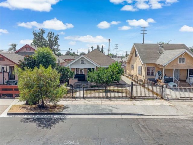 1302 E 48th Place, Los Angeles, CA 90011
