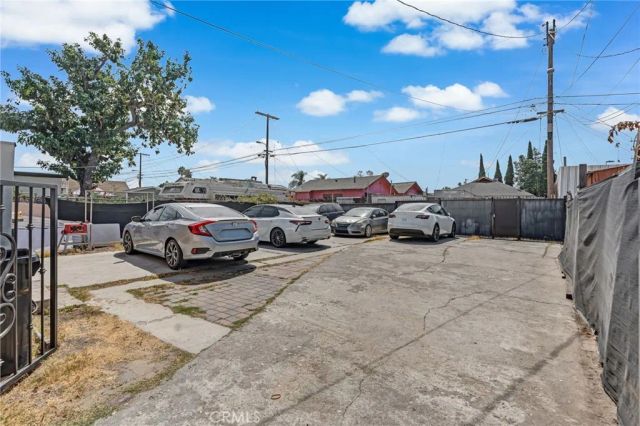 1302 E 48th Place, Los Angeles, CA 90011