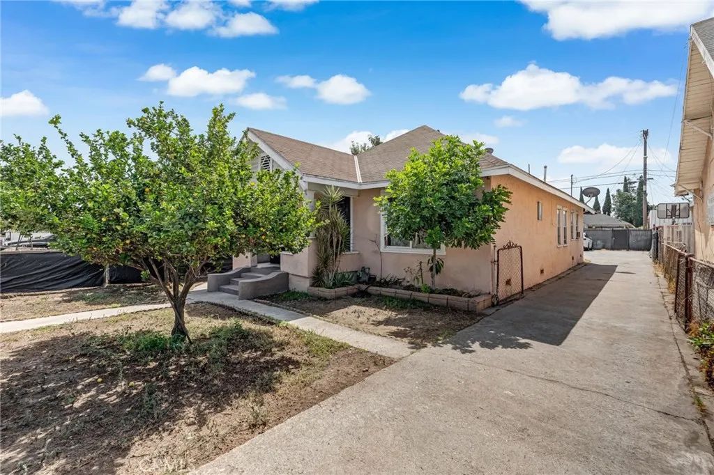 1302 E 48th Place, Los Angeles, CA 90011