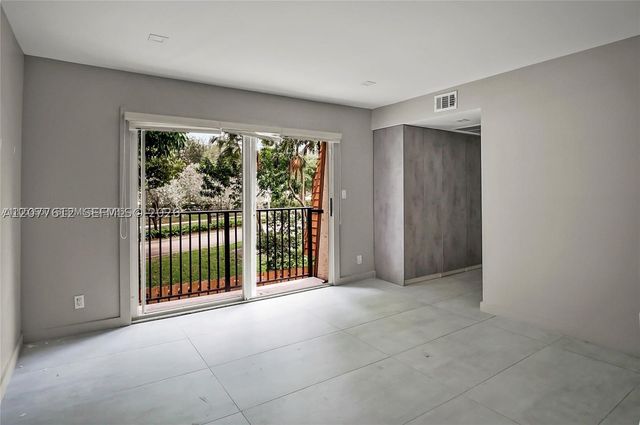 2161 Orange Grove Dr A-9, Davie, FL 33324
