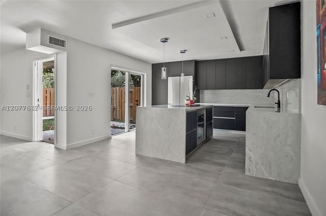 2161 Orange Grove Dr A-9, Davie, FL 33324