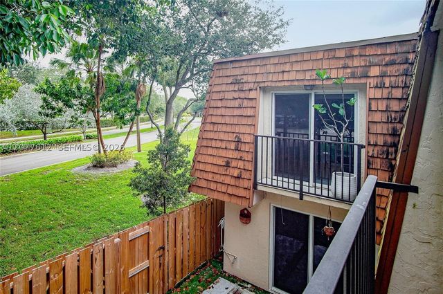 2161 Orange Grove Dr A-9, Davie, FL 33324