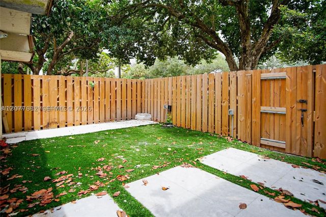 2161 Orange Grove Dr A-9, Davie, FL 33324
