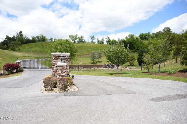 1516 Waterford, Newport, TN 37821