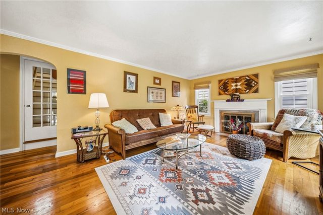 852 Englewood Road, Cleveland Heights, OH 44121