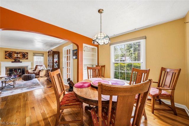 852 Englewood Road, Cleveland Heights, OH 44121