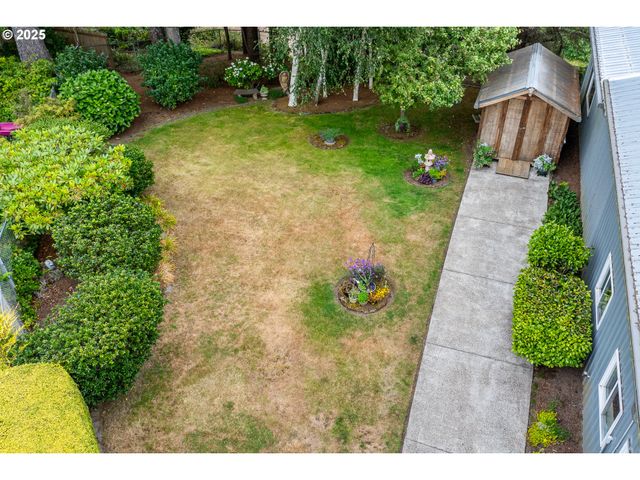 1055 Nw ESTATE Dr, Seal Rock, OR 97376