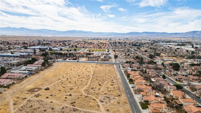 751 E K, Lancaster, CA 93535