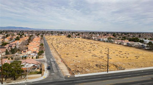 751 E K, Lancaster, CA 93535
