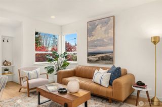 8913 8th Avenue NE, Seattle, WA 98115