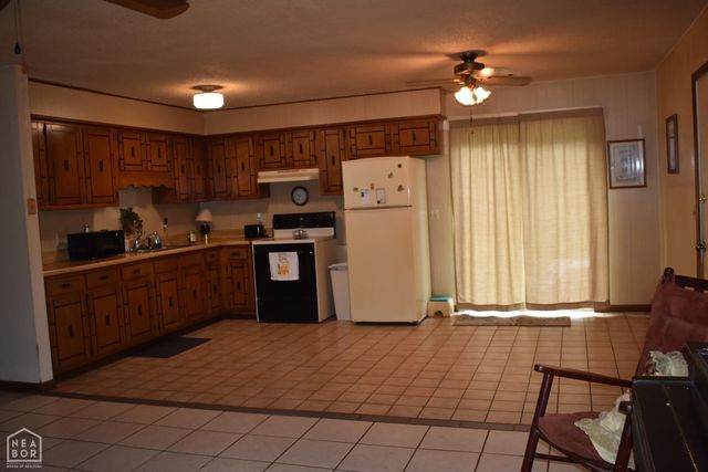 292 County Road 320, Jonesboro, AR 72401